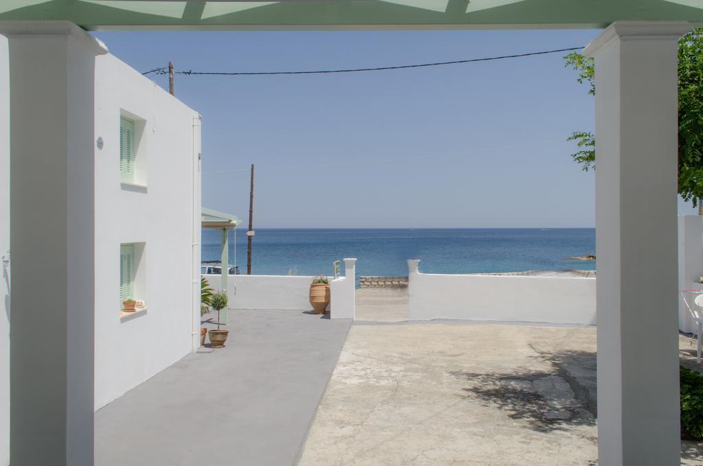 Georgias House Apartment Skyros Bilik gambar